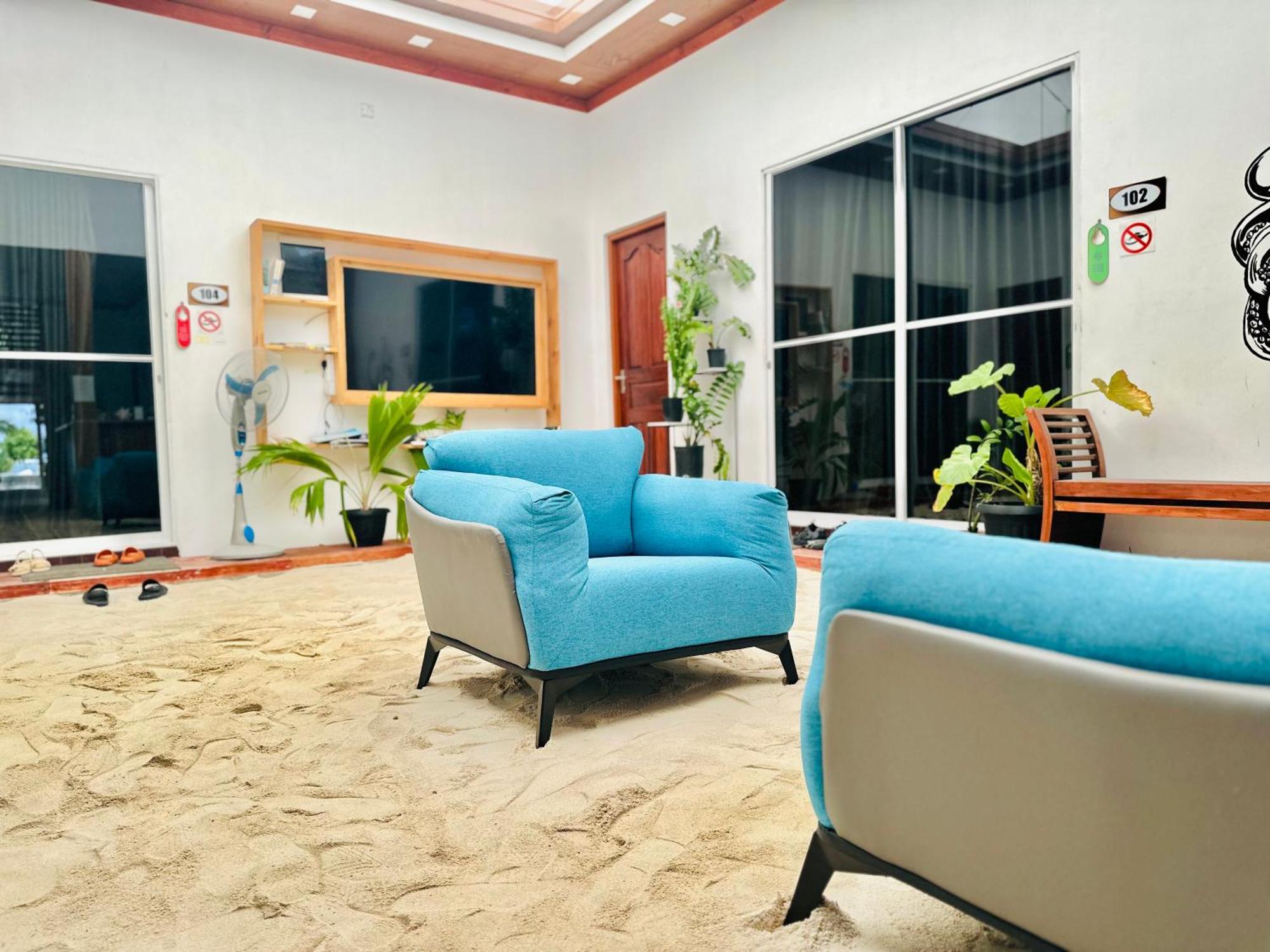 Pelican Beach Maafushi Exterior foto